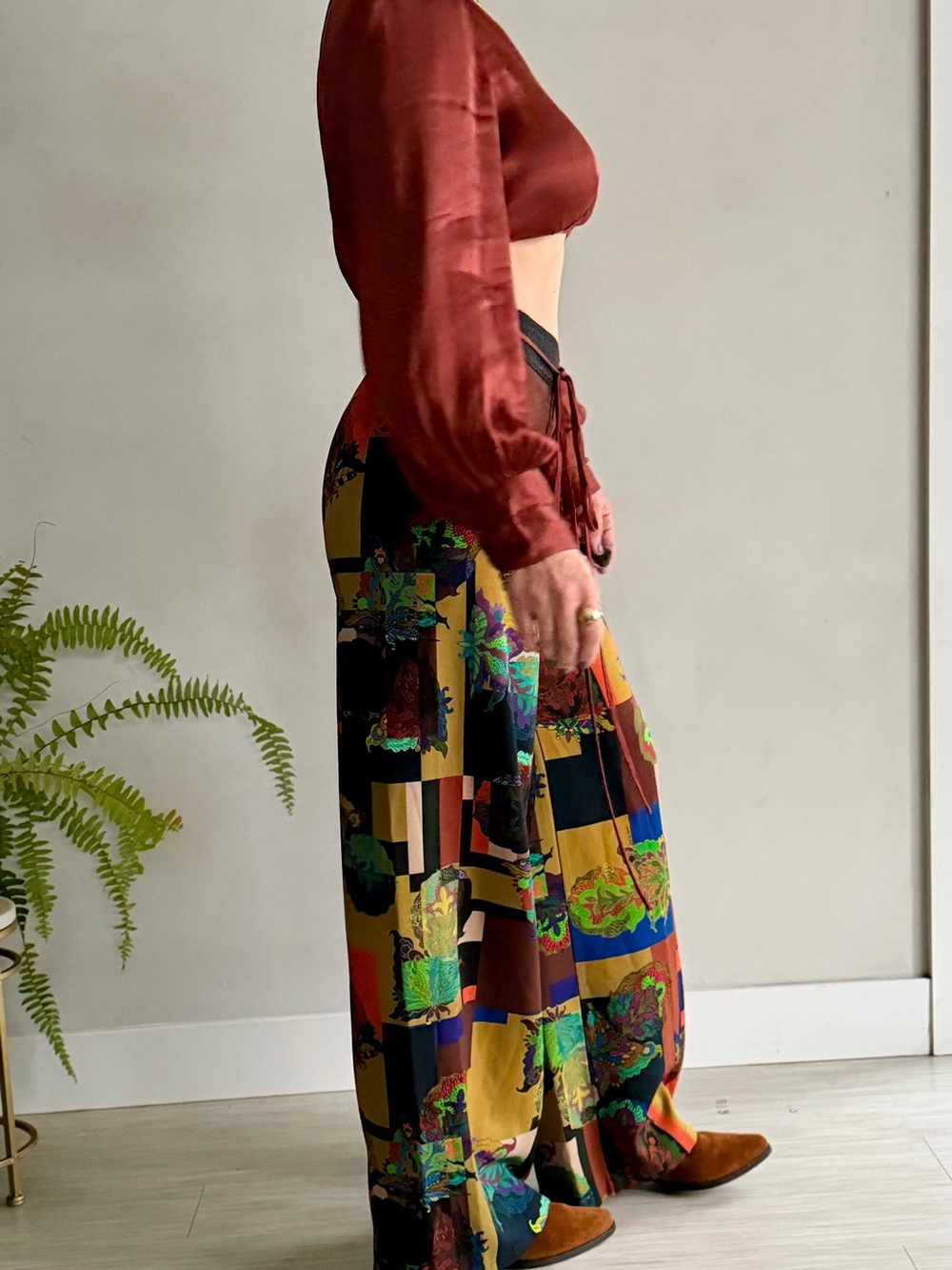 Save The Queen Patchwork Floral Wide-Leg Pants in Multi Colors - Picture 5 of 12